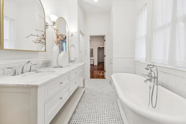 $1,250,000 | 1506 Indiana Street, Houston, TX 77006