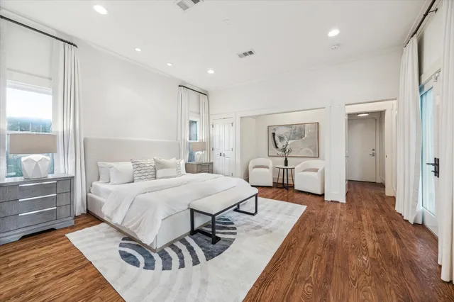 $1,250,000 | 1506 Indiana Street, Houston, TX 77006