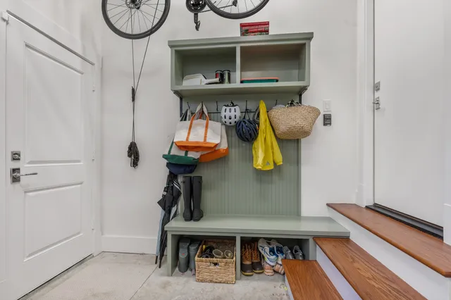 $1,250,000 | 1506 Indiana Street, Houston, TX 77006