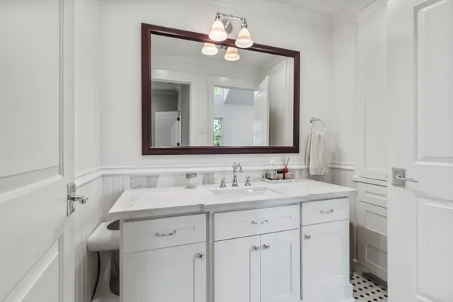 $1,250,000 | 1506 Indiana Street, Houston, TX 77006