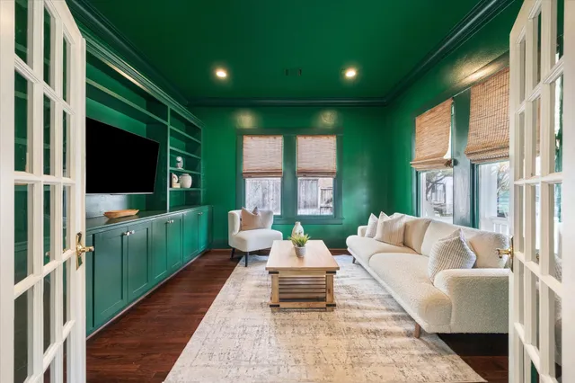 $1,250,000 | 1506 Indiana Street, Houston, TX 77006