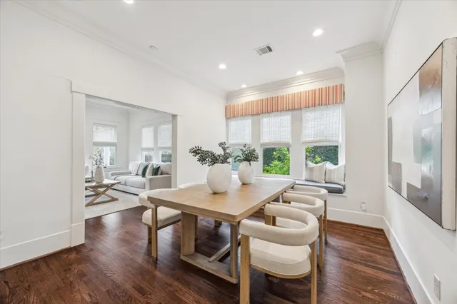 $1,250,000 | 1506 Indiana Street, Houston, TX 77006