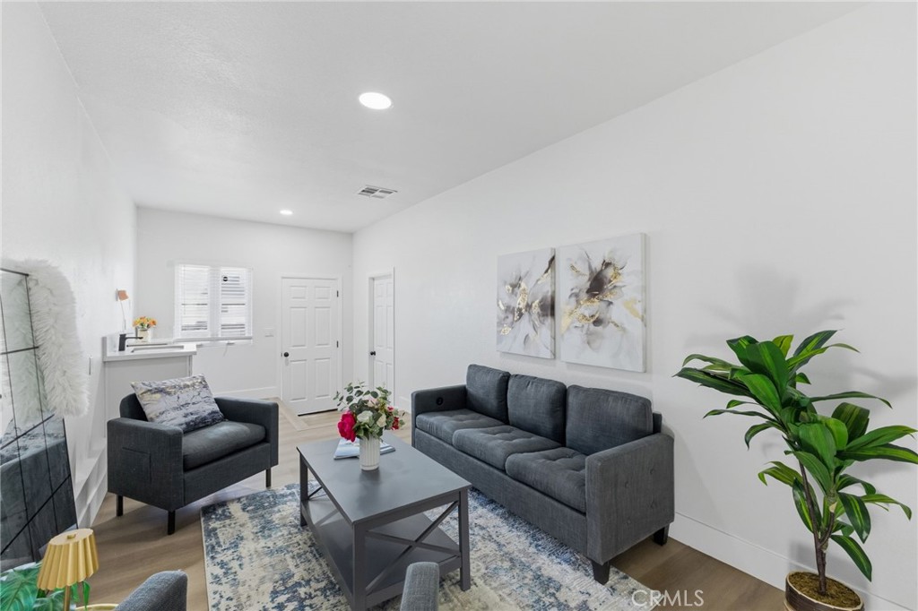 140 West Grove Street Rialto, CA 92376 - Photo 47 of 64