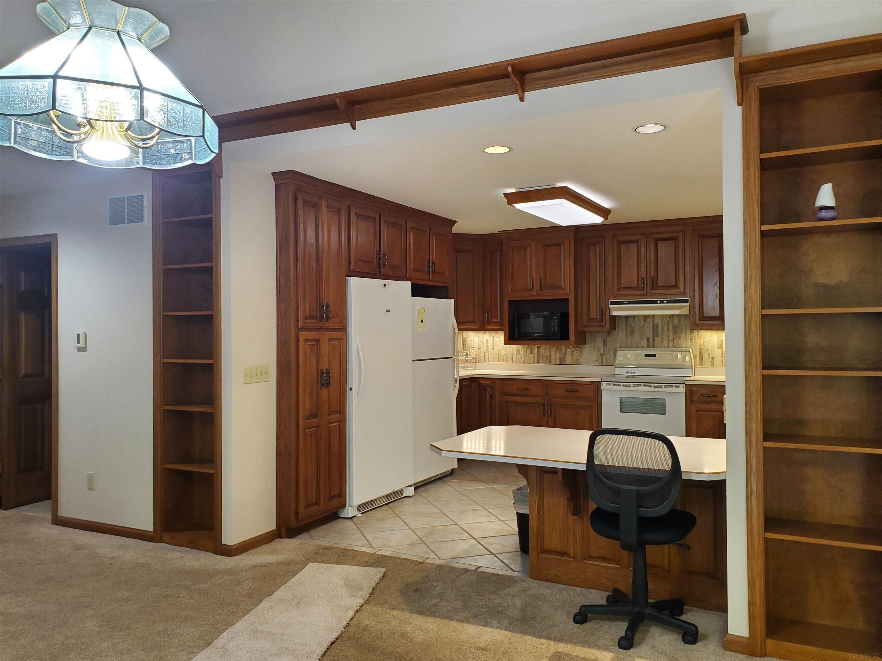 6859 West Maple Grove Road Huntington, IN 46750 - Photo 17 of 36 Gallery Image 17