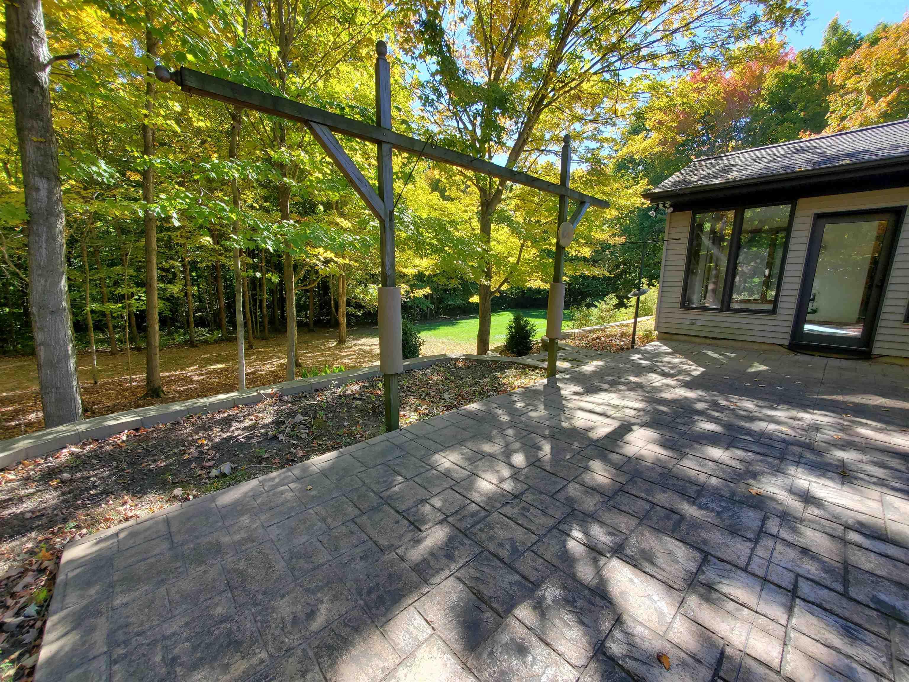 6859 West Maple Grove Road Huntington, IN 46750 - Photo 7 of 36 Gallery Image 7