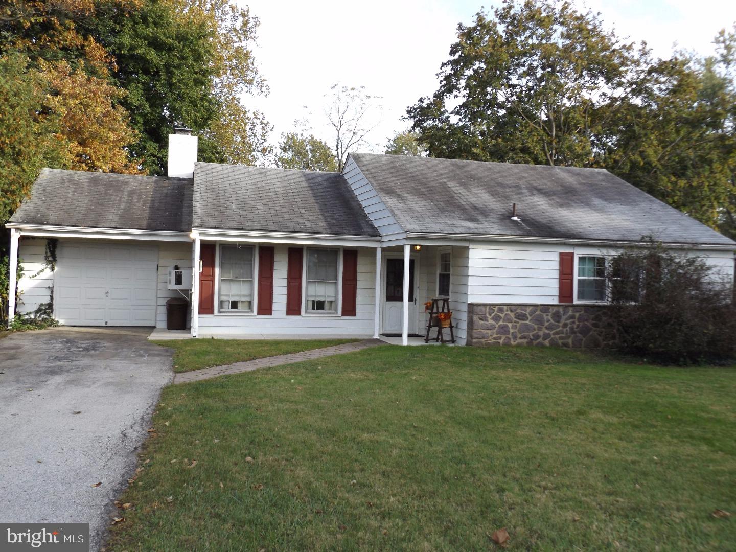 77 Malin Road Malvern, PA 19355 - Photo 2 of 19 Gallery Image 2