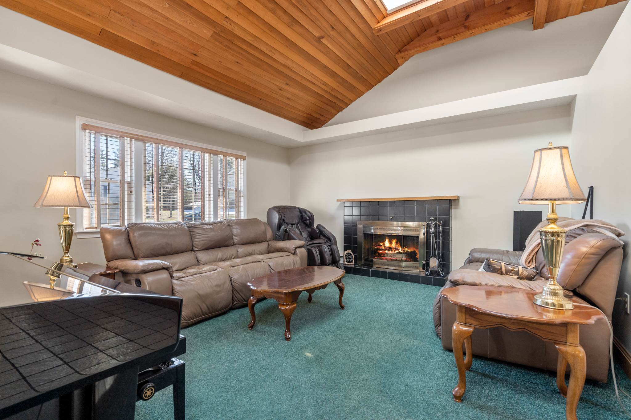 7 Monza Road Nashua, NH 03064 - Photo 19 of 40