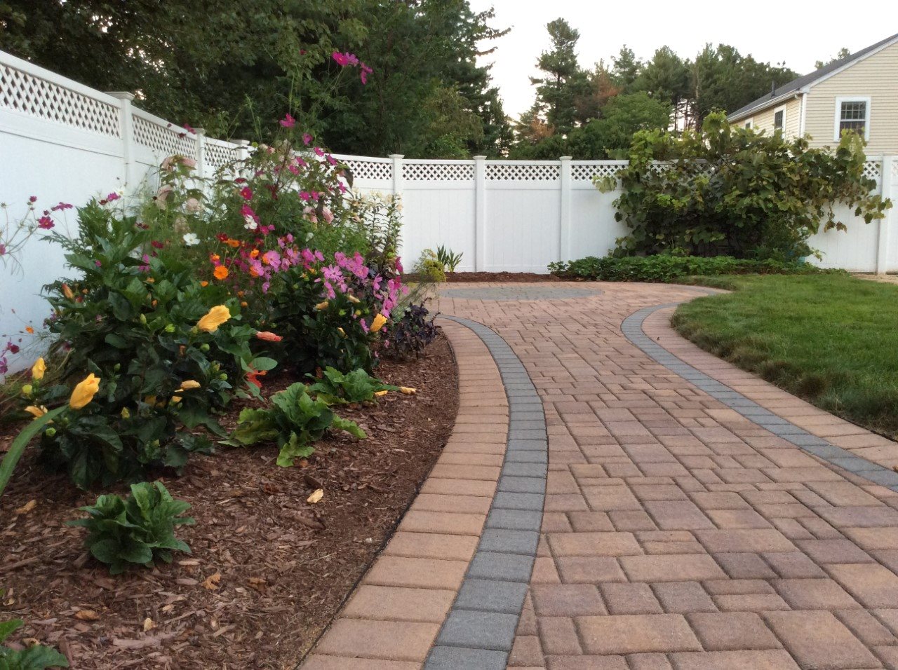 7 Monza Road Nashua, NH 03064 - Photo 4 of 40