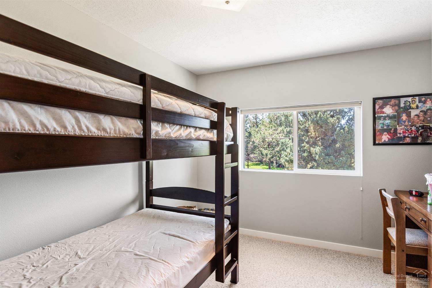 21110 Country Squire Road Bend, OR 97701 - Photo 16 of 25 Additional Photo