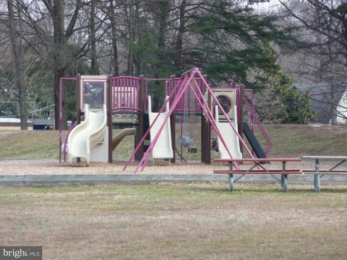 8713 Highgate Road Alexandria, VA 22308 - Photo 14 of 26 Community Playground