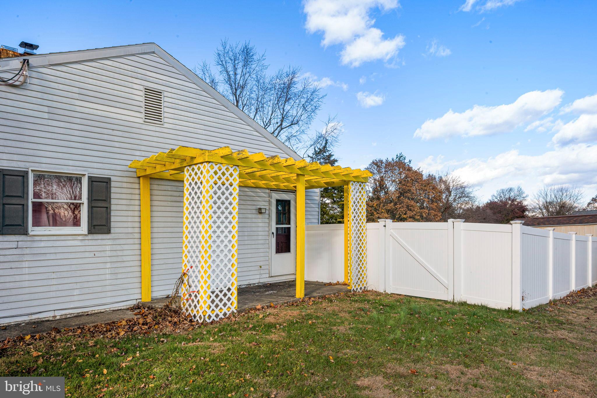187 North Hazel Street Manheim, PA 17545 - Photo 23 of 28 a view of a house with backyard and a tree