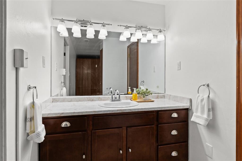 4948 Ashbaugh Road Murrysville, PA 15668 - Photo 32 of 48 Vanity in Master Bathroom suite