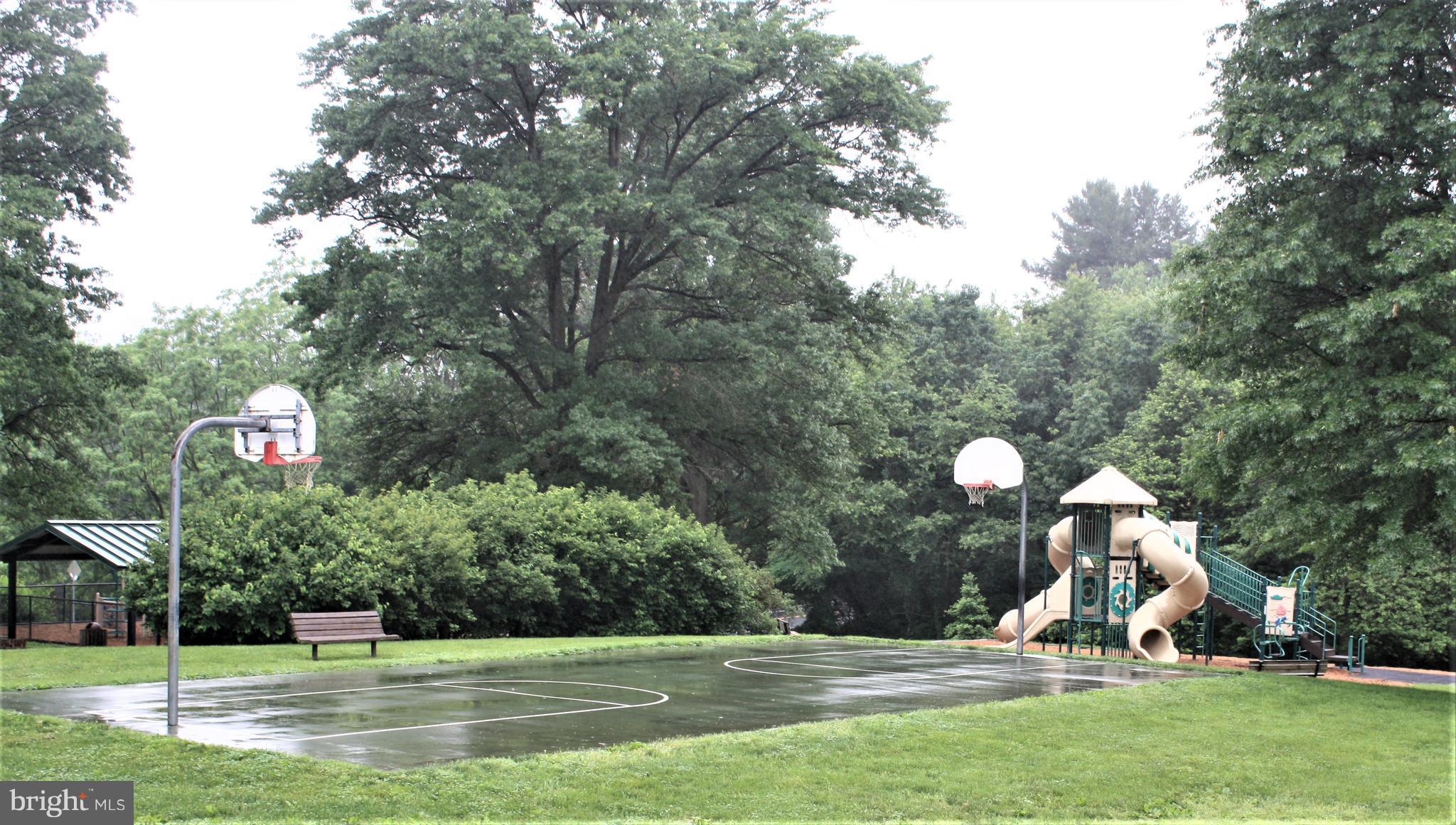 1804 Golf View Court Reston, VA 20190 - Photo 29 of 30 a view of a park with a slide