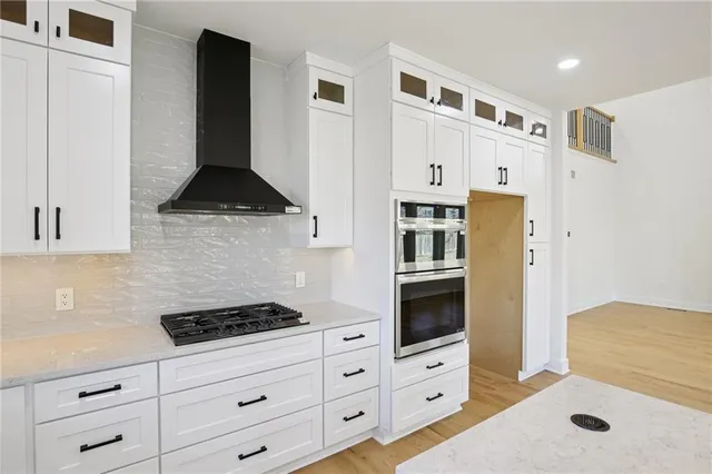 $669,999 | 2116 Chateau Place, Raymore, MO 64083