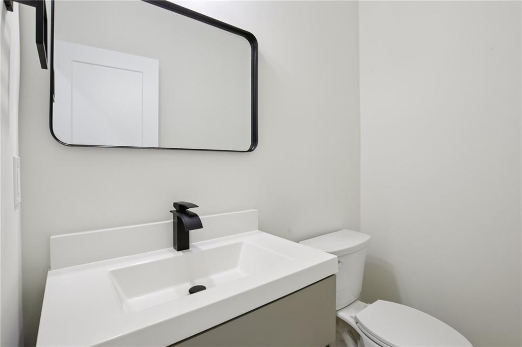 2116 Chateau Place Raymore, MO 64083 - Photo 18 of 46