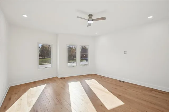 $669,999 | 2116 Chateau Place, Raymore, MO 64083