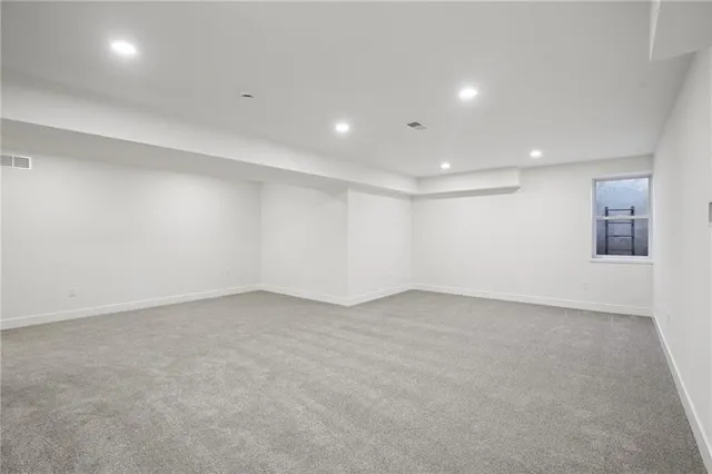 $669,999 | 2116 Chateau Place, Raymore, MO 64083