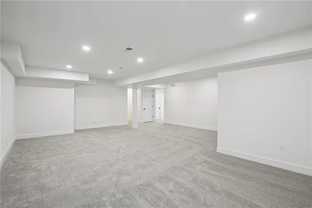 $669,999 | 2116 Chateau Place, Raymore, MO 64083