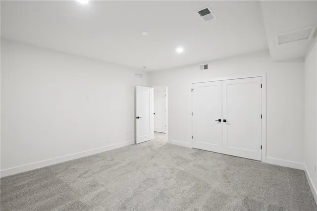 $669,999 | 2116 Chateau Place, Raymore, MO 64083