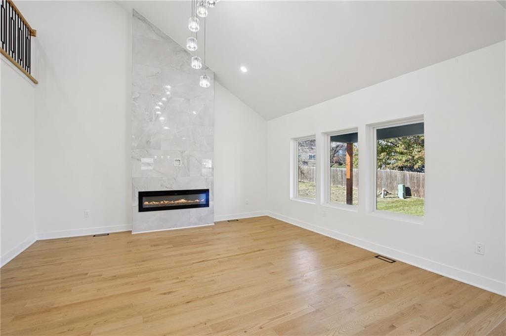 2116 Chateau Place Raymore, MO 64083 - Photo 8 of 46