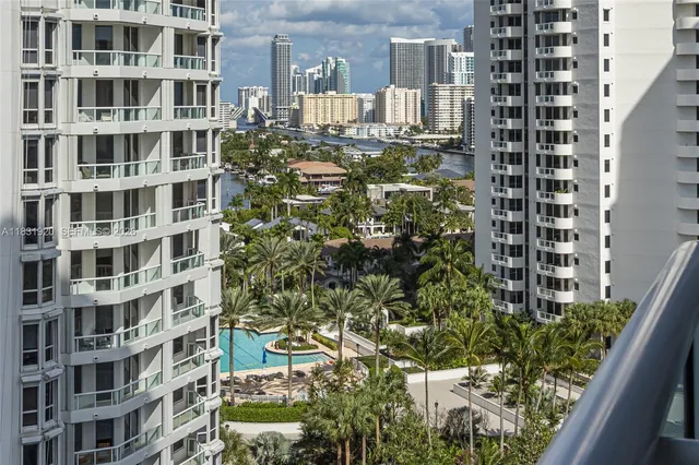 $6,700 | 21055 Yacht Club Drive, Unit 1603, Aventura, FL 33180