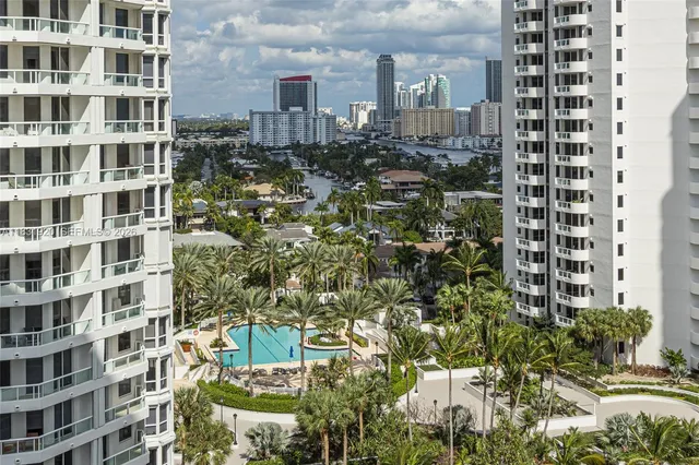 $6,700 | 21055 Yacht Club Drive, Unit 1603, Aventura, FL 33180