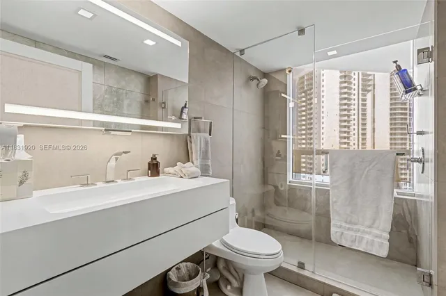 $6,700 | 21055 Yacht Club Drive, Unit 1603, Aventura, FL 33180