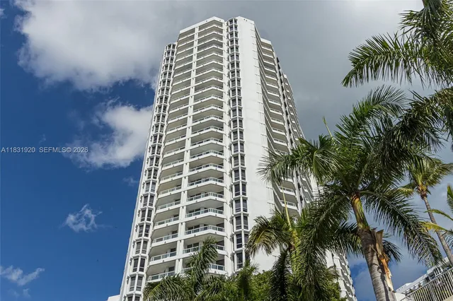 $6,700 | 21055 Yacht Club Drive, Unit 1603, Aventura, FL 33180