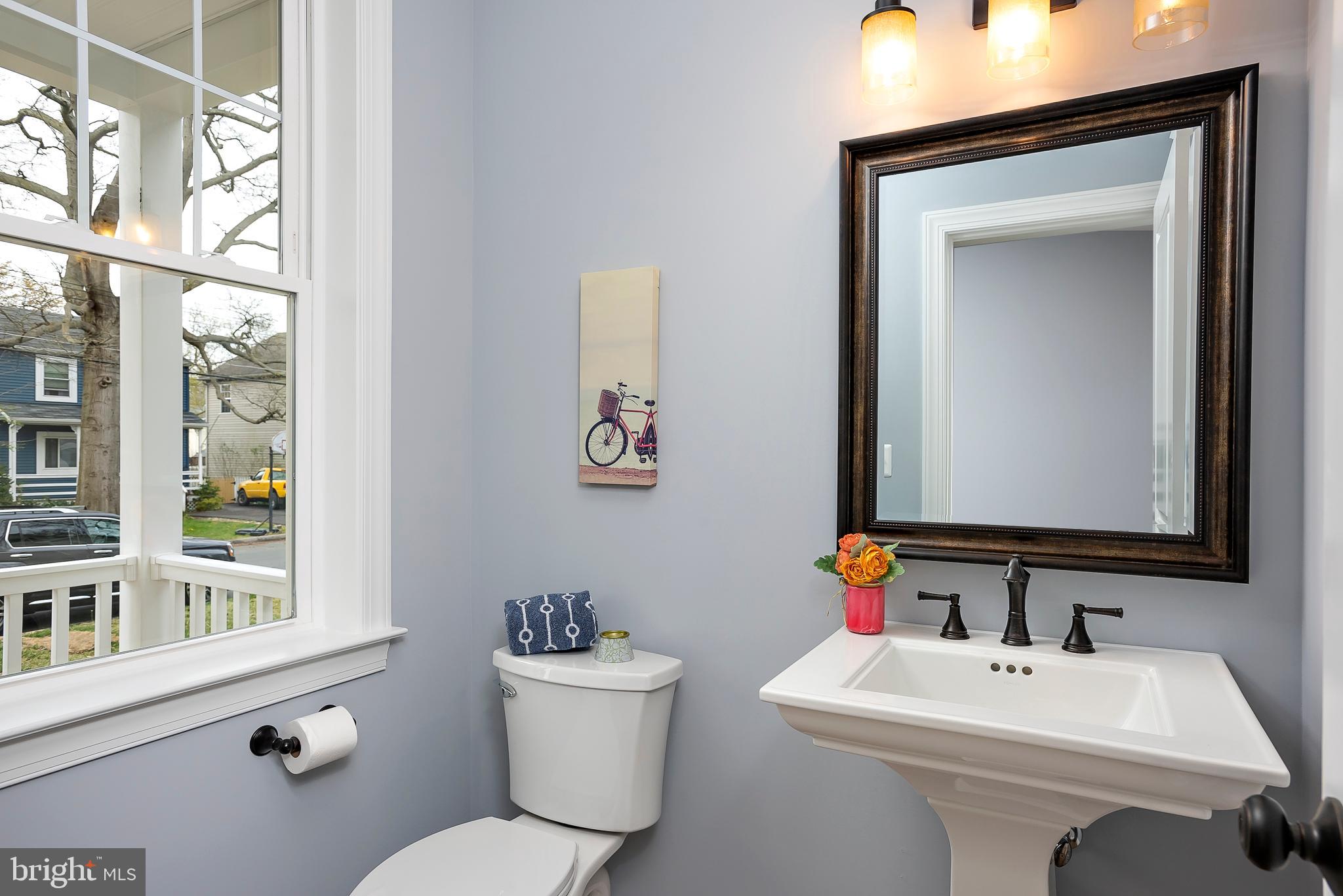 313 Cedar Grove Road Edgewater, MD 21037 - Photo 5 of 43 Half Bathroom
