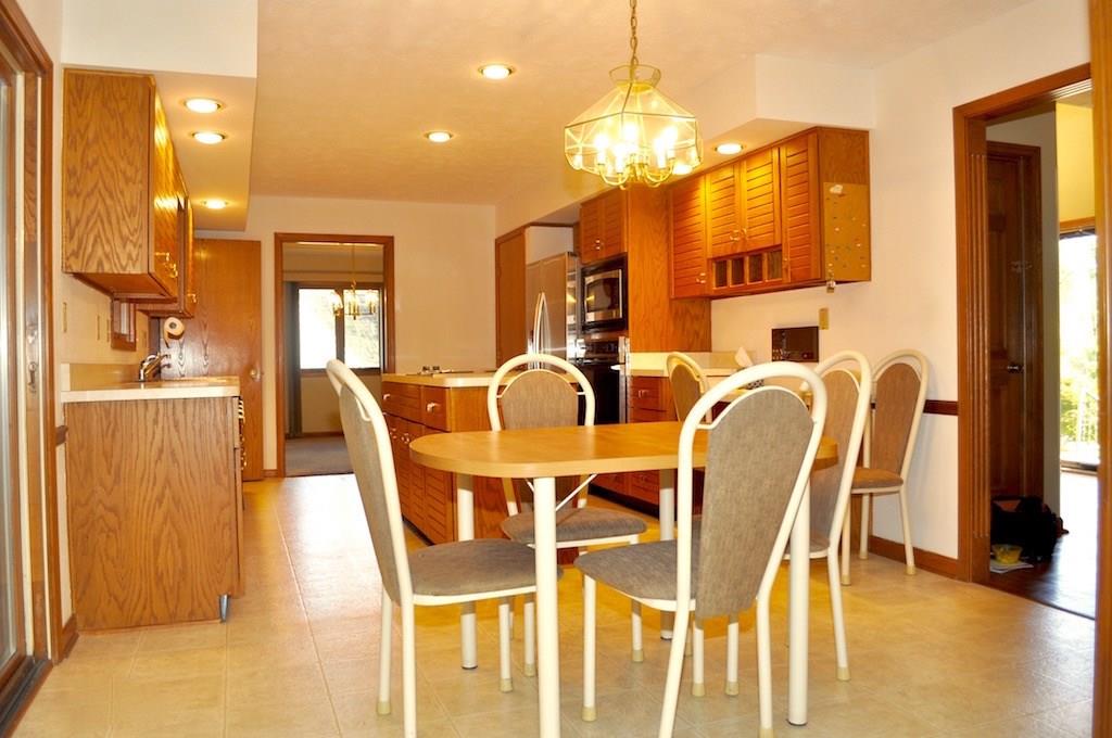 8058 Claridge Road Indianapolis, IN 46260 - Photo 12 of 24 Gallery Image 12