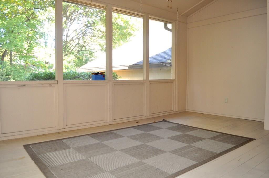 8058 Claridge Road Indianapolis, IN 46260 - Photo 17 of 24 Gallery Image 17