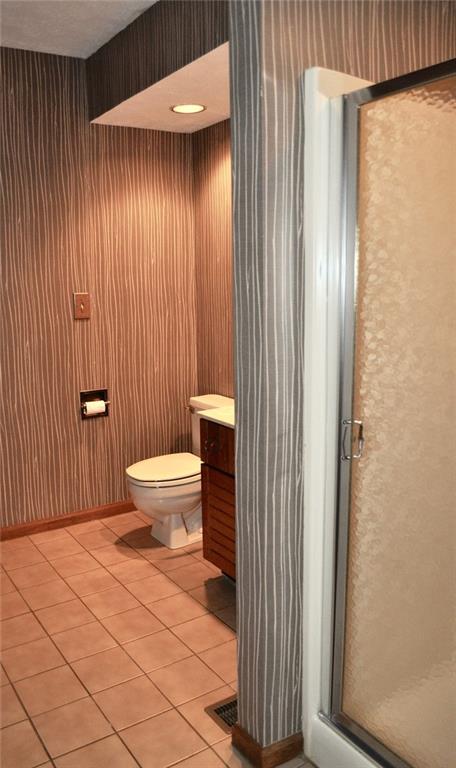 8058 Claridge Road Indianapolis, IN 46260 - Photo 18 of 24 Gallery Image 18