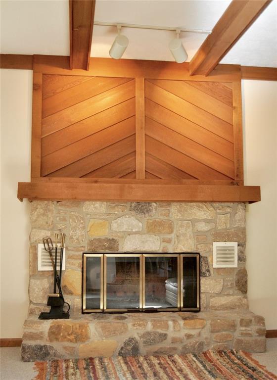 8058 Claridge Road Indianapolis, IN 46260 - Photo 8 of 24 Gallery Image 8