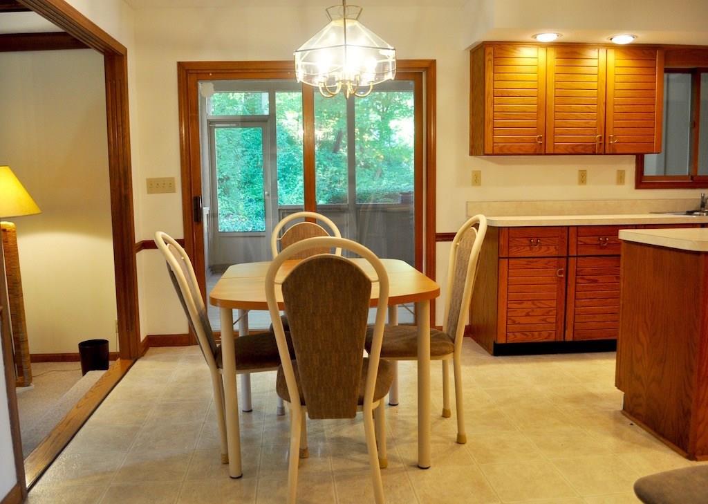 8058 Claridge Road Indianapolis, IN 46260 - Photo 10 of 24 Gallery Image 10