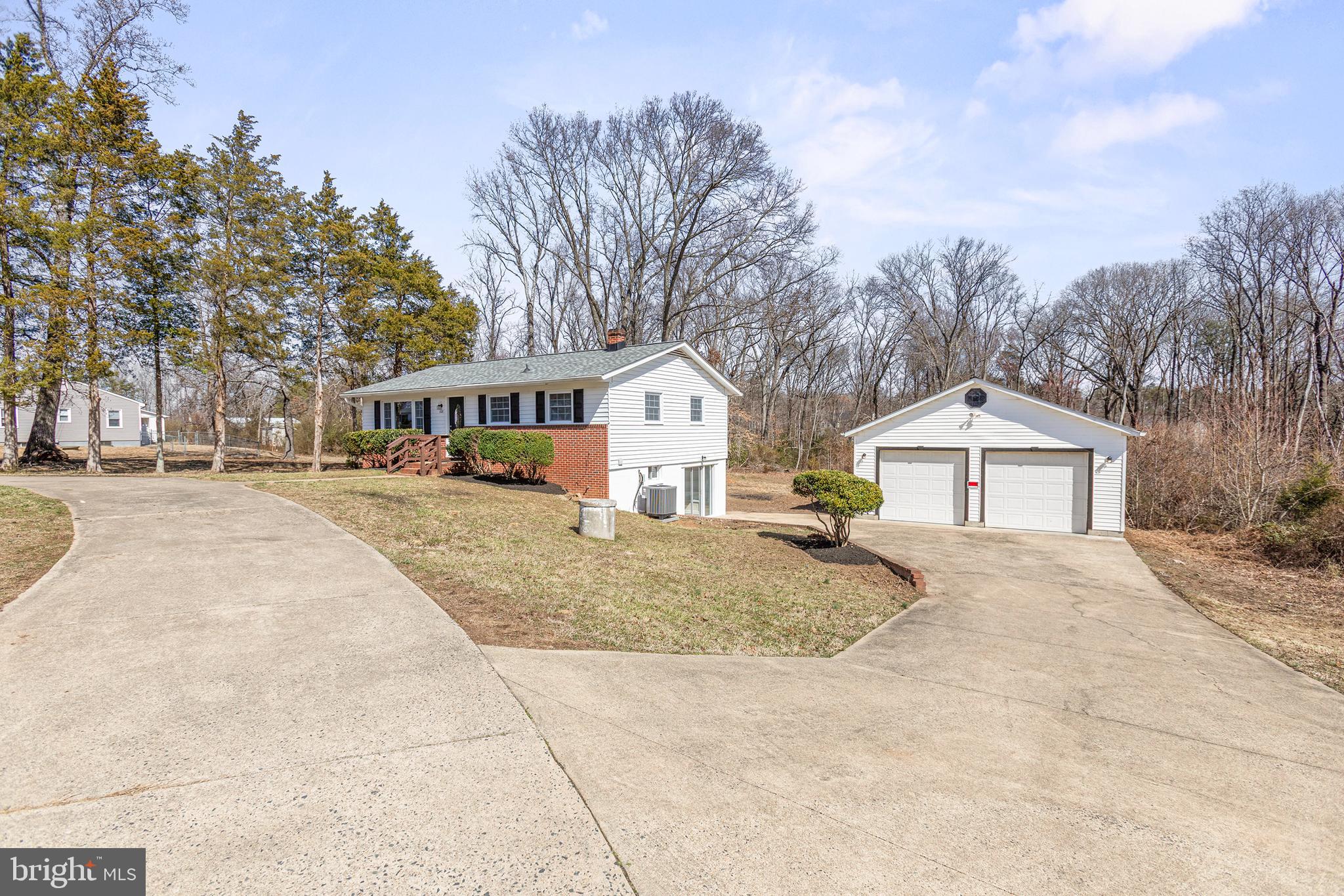 626 Truslow Road Fredericksburg, VA 22406 - Photo 4 of 44 Gallery Image 4