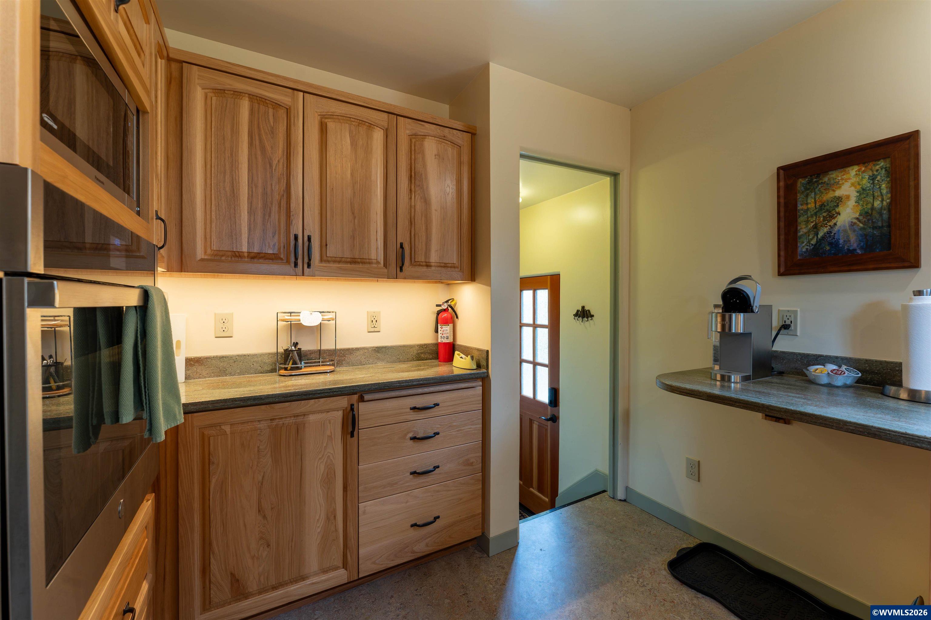 1370 Southwest 35th Street Corvallis, OR 97333 - Photo 9 of 40