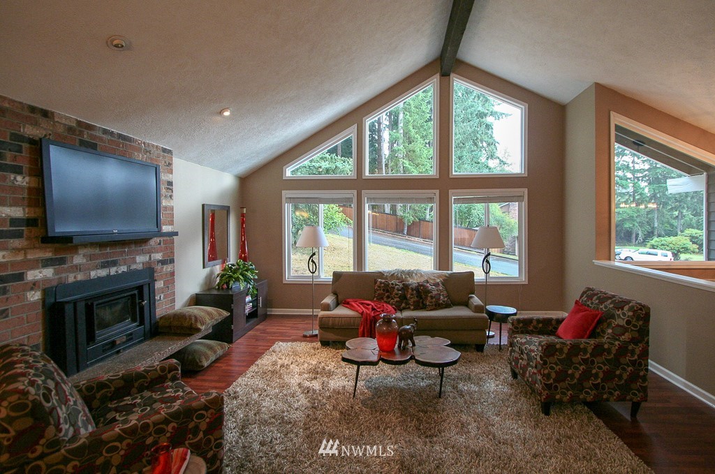 2713 211th Street Southeast Bothell, WA 98021 - Photo 3 of 25