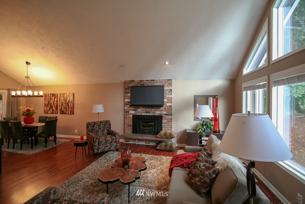 2713 211th Street Southeast Bothell, WA 98021 - Photo 4 of 25
