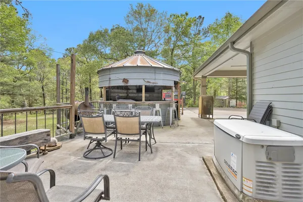 $1,299,999 | 17174 Tierra Buena Drive, Plantersville, TX 77363