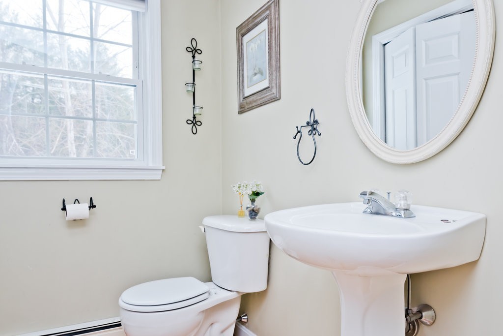 35 Cranberry Road Pepperell, MA 01463 - Photo 11 of 27 Gallery Image 11