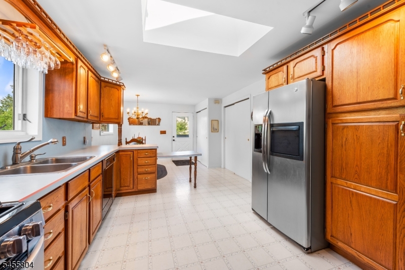 39 Corn Hollow Road Succasunna, NJ 07876 - Photo 2 of 30 Gallery Image 2