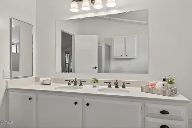 $359,900 | 4700 Aurora Drive, Unit 75, Ventura, CA 93003