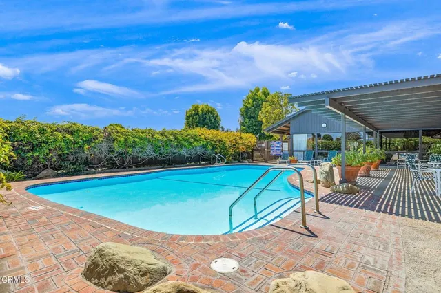 $359,900 | 4700 Aurora Drive, Unit 75, Ventura, CA 93003