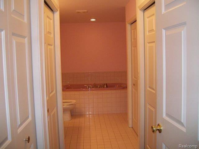 12147 Fawn Court Romeo, MI 48065 - Photo 5 of 7 100_1785