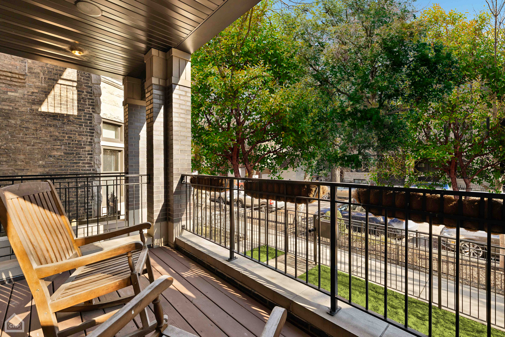 2242 North Seminary Avenue, Unit 1 Chicago, IL 60614 - Photo 29 of 37 a view of a balcony with a floor