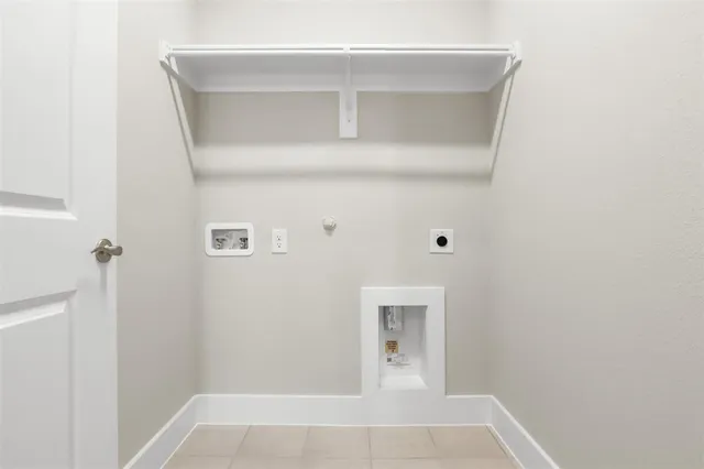 $364,480 | 2617 St Helena Lane, Grand Prairie, TX 75054