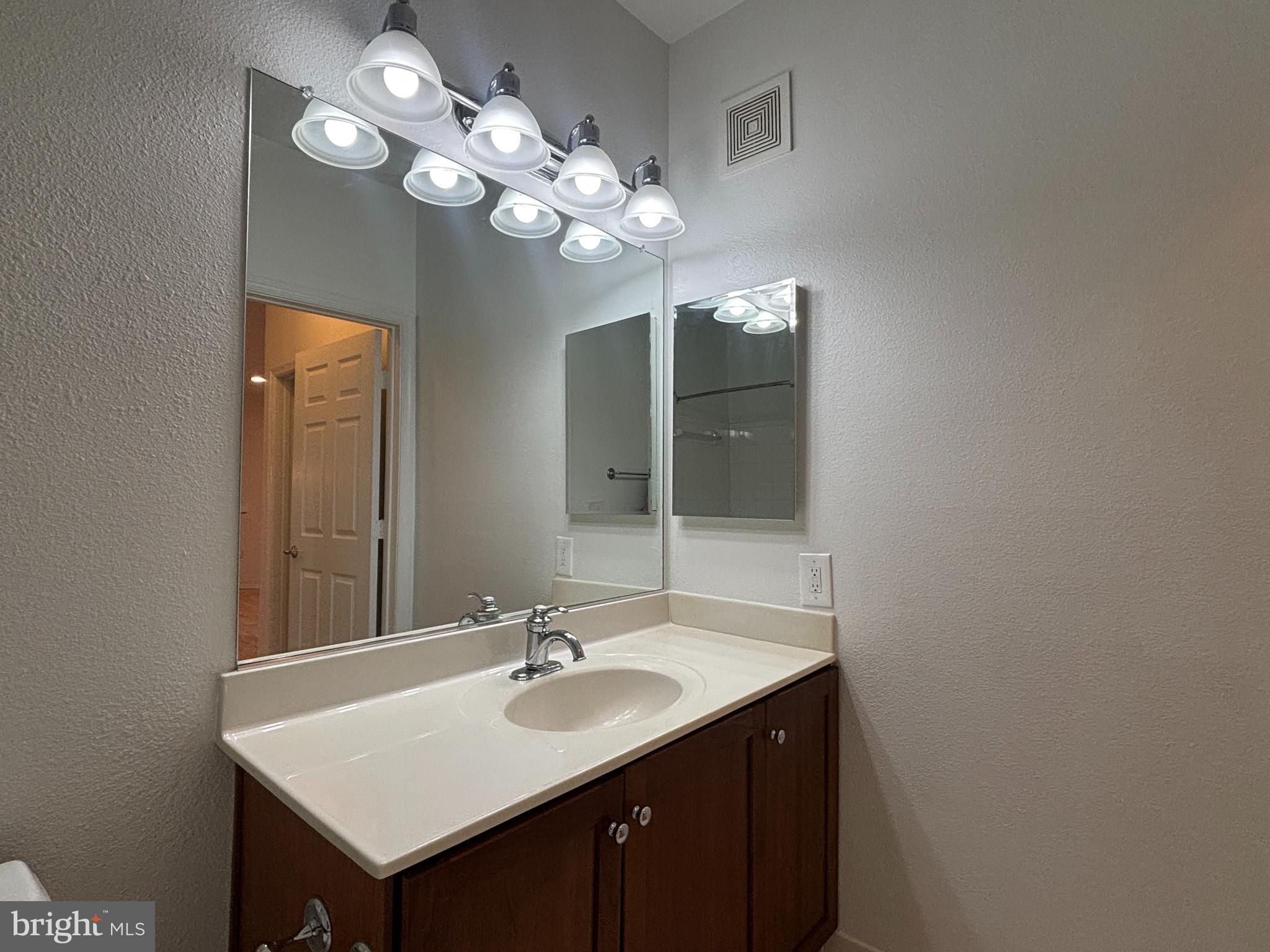 11800 Old Georgetown Road, Unit 1407 North Bethesda, MD 20852 - Photo 22 of 34