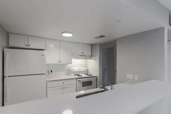 $1,520 | 1600 West Avenue, Unit 25, Austin, TX 78701