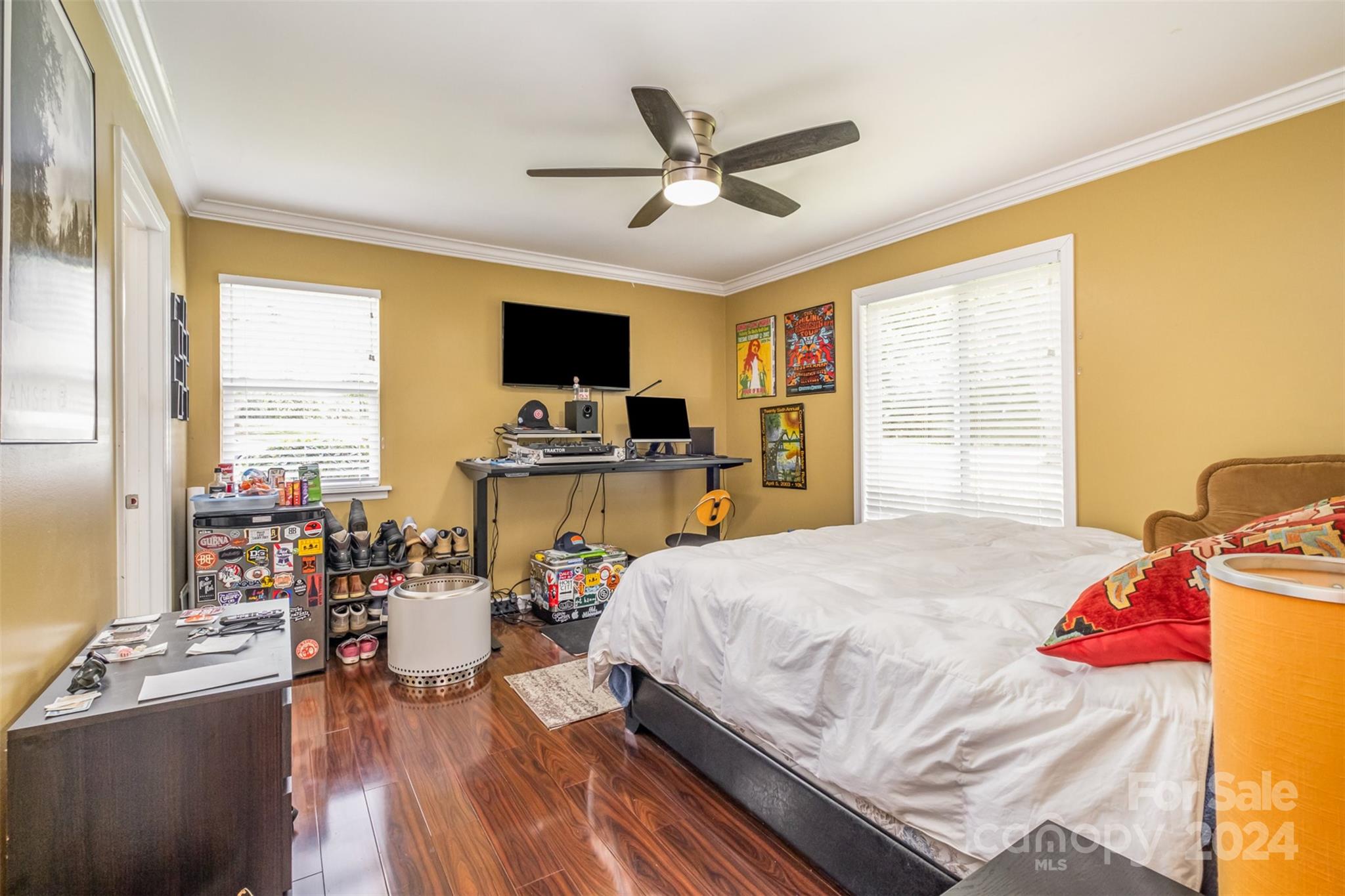 6200 Old Providence Road Charlotte, NC 28226 - Photo 12 of 24 a bed room with a bed and a television