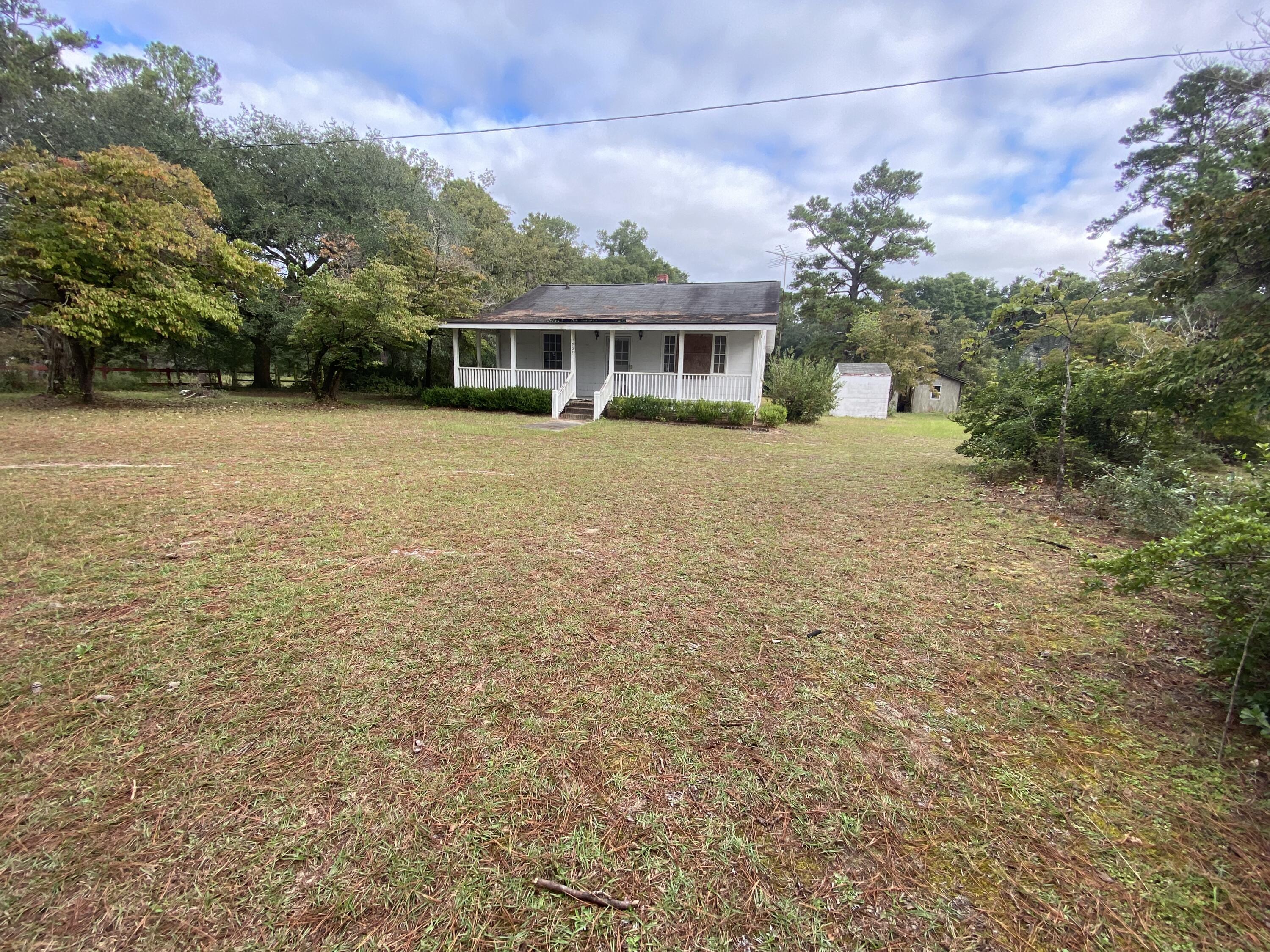 202 Old Cemetery Road Jamestown, SC 29453 - Photo 14 of 24 Country living!
